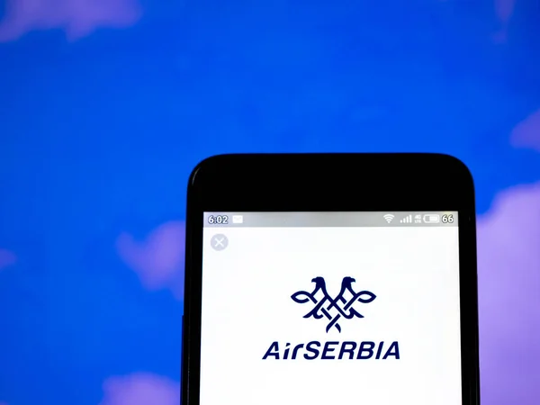 In dieser Foto-Illustration ist das Air-Serbia-Logo zu sehen — Stockfoto
