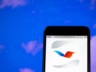 Bu fotoğraf illüstrasyonda Novoair logosu