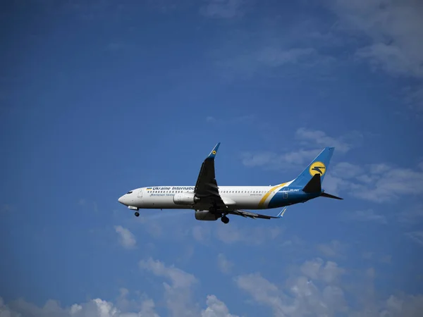 Ucraina International Airlines Boeing 737-8as(Wl) — Foto Stock