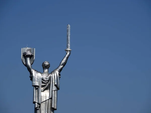 Mother Motherland Monument shot from the back against a blue sky — Stock Photo, Image