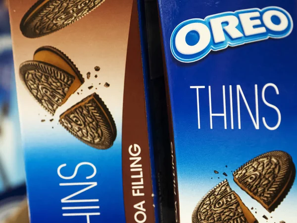 Oreo Cookies  is seen  on store shelf — Stock Photo, Image