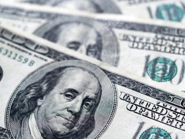 100 dolarlık banknotların arkaplanı