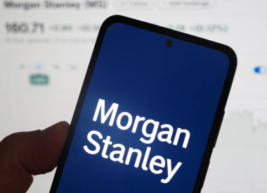 Almanya - 23 Eylül 2025: Bu resimde, Morgan Stanley logosu akıllı telefon ekranında sergilenmektedir.