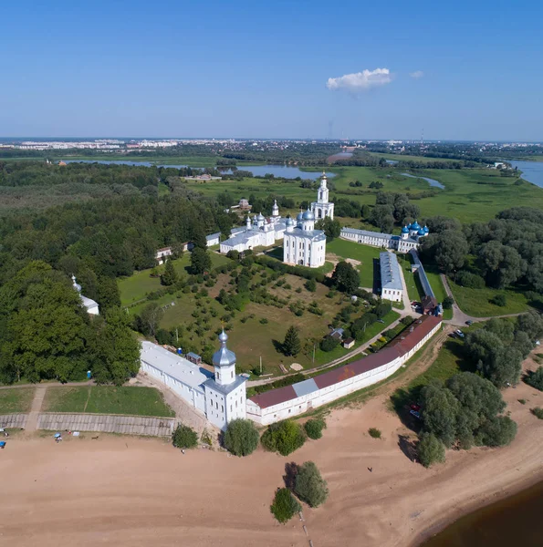Luftfoto George Yuriev Ortodokse Mandlige Kloster Veliky Novgorod Rusland - Stock-foto