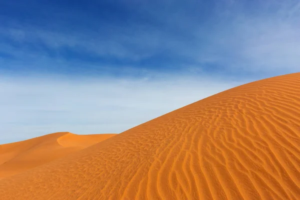 Nagy Homokdűnék Szaharai Sivatagban — Stock Fotó
