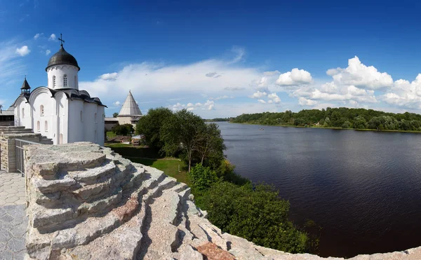 Chiesa San Giorgio Nella Fortezza Staraya Ladoga Sul Fiume Volkhov — Foto Stock