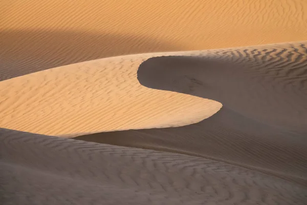 Hintergrund Mit Schönen Strukturen Aus Sanddünen Bei Sonnenaufgang Der Sahara — Stockfoto