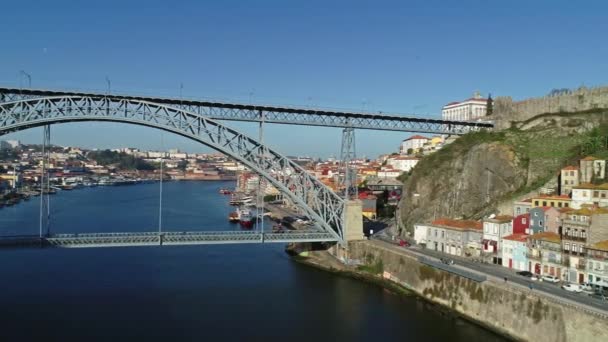 Dom Luis Bridge nel centro storico di Porto — Video Stock