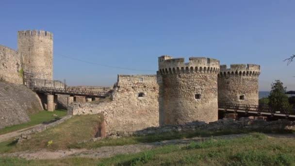 Famous fortress Kalemegdan in Belgrade, panorama — Stock Video