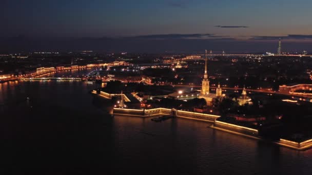 Aerial night view of Peter and Paul Fortress — ストック動画
