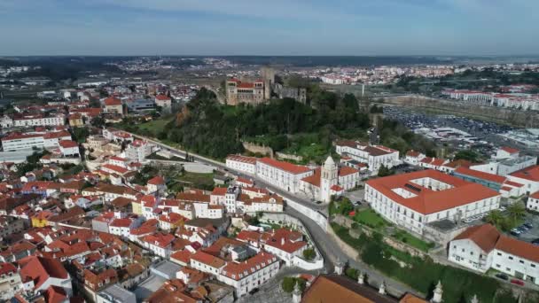 Castillo de Caballeros Templarios Medievales en Leiria — Vídeos de Stock