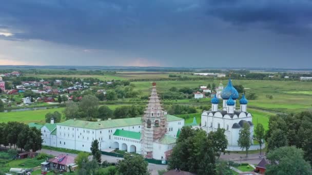 Aerial view on kremlin in Suzdal Russia — Stock Video