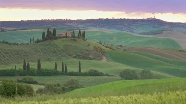 Paisaje de Toscana al amanecer en Italia — Vídeo de stock