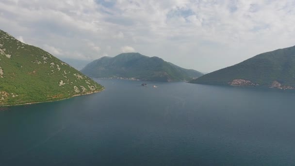Widok Powietrza Zatokę Kotor Boka Kotorska Góry Czarnogórze Europa — Wideo stockowe