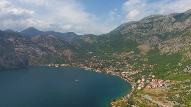 Flygfoto Över Kotor Bay Boka Kotorska Och Bergen Montenegro Europa — Stockvideo