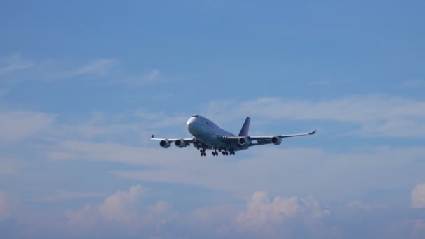 Phuket Thailand Circa Jan 2018 Passenger Airplane Landing Morning — Stock Video