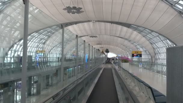 Bangkok Tajlandia Circa Jan 2018 Przeprowadzka Wewnątrz Lotniska Suvarnabhumi Lotnisko — Wideo stockowe