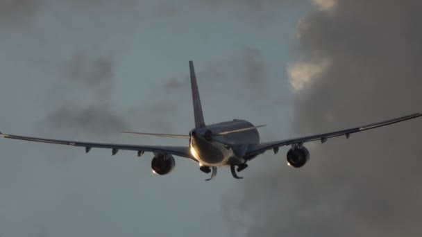 Phuket Tailandia Circa Ene 2018 Avión Pasajeros Sube Después Del — Vídeo de stock