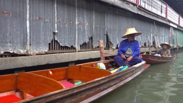 Bangkok Thailand Circa Jan 2017 Πλωτή Αγορά Damnoen Saduak Ντόπιοι — Αρχείο Βίντεο