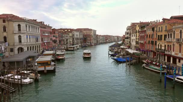 Venice Olaszország Circa Május 2017 Kilátás Nagy Csatornára Rialto Hídról — Stock videók