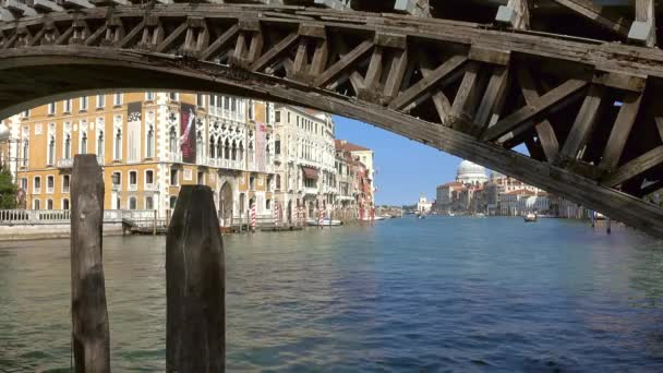 Venice Itália Circa Maio 2017 Grande Canal Veneza Vista Debaixo — Vídeo de Stock