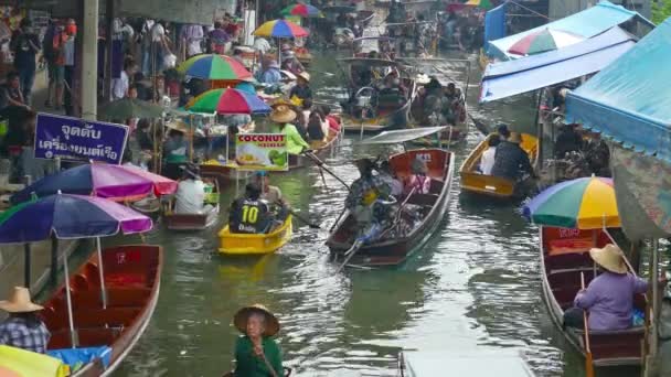 Bangkok Thailand Circa Jan 2017 Damnoen Saduak Mercado Flutuante Locais — Vídeo de Stock