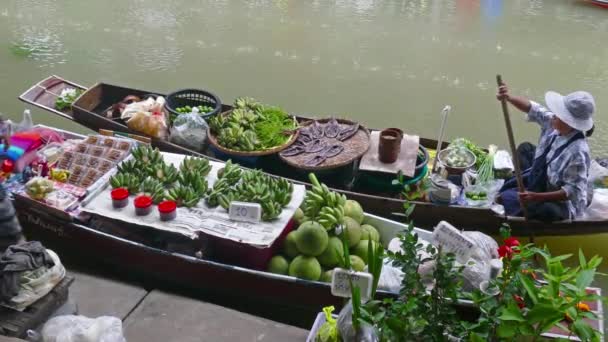 Bangkok Thailand Circa Jan 2017 Damnoen Saduak Drijvende Markt Lokalen — Stockvideo