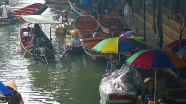 Bangkok Thailand Circa Jan 2017 Damnoen Saduak Drijvende Markt Lokalen — Stockvideo