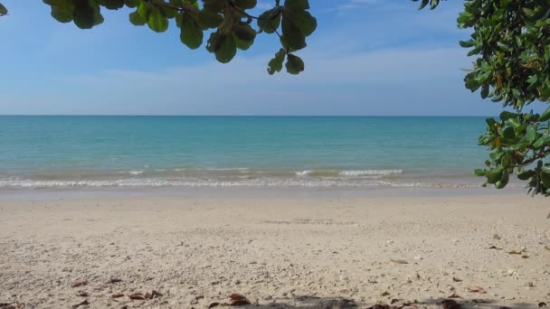 泰国霍拉克的美丽自然风景与海滩和大海 — 图库视频影像