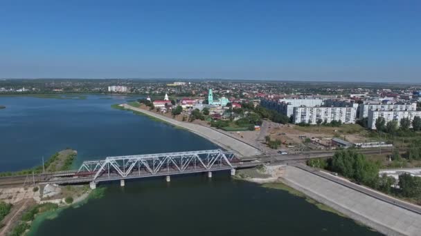 Luftaufnahme Der Stadt Syzran Und Eisenbahnbrücke Russland — Stockvideo