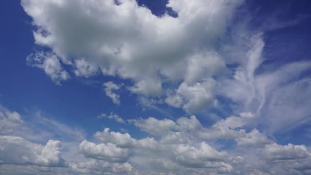 Güzel Bulutların Hareket Ettiği Zaman — Stok video