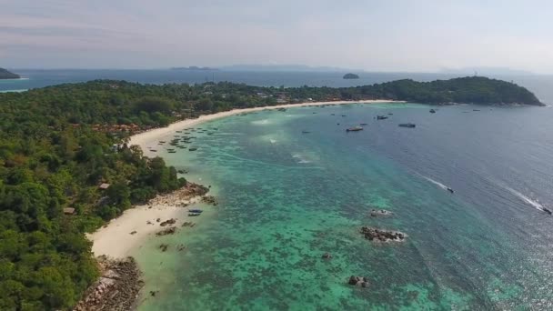 Widok Powietrza Tropikalną Wyspę Lipe Morzu Andamańskim Tajlandia — Wideo stockowe