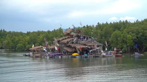Tayland Geleneksel Bir Restoranda Nehir Kenarında — Stok video