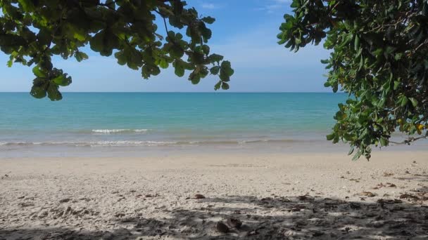 泰国霍拉克的美丽自然风景与海滩和大海 — 图库视频影像