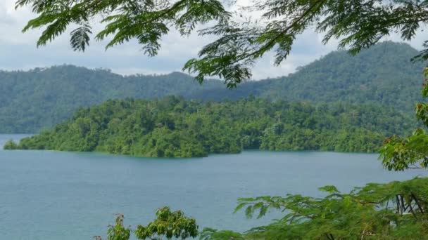 Cheow Lan Lake Khao Sok National Park Sul Tailândia — Vídeo de Stock