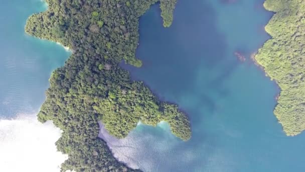 Vista Aérea Sobre Cheow Lan Lake Khao Sok National Park — Vídeo de Stock