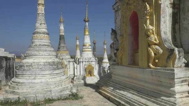 Walking Shwe Inn Thein Paya Temple Complex Inle Lake Central — Stock video