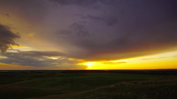 Piękny Zachód Słońca Polach Wiejskich Zoom Timelapse — Wideo stockowe