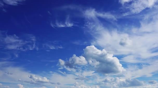 时光流逝 美丽的云彩飘扬 全景4K — 图库视频影像