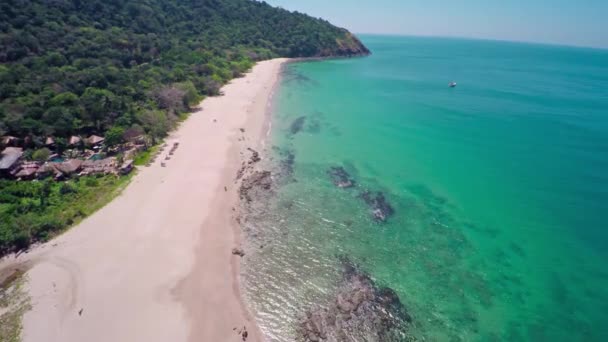Voando Sobre Praia Ilha Lanta Tailândia — Vídeo de Stock