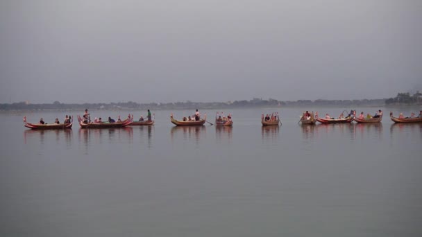 Famous Bein Teak Bridge Taungthaman Lake Mandalay Myanmar — Stock Video