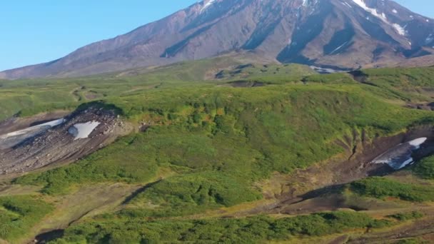 Lecący Niedaleko Wulkanu Koryaksky Półwyspie Kamczatka Rosja — Wideo stockowe