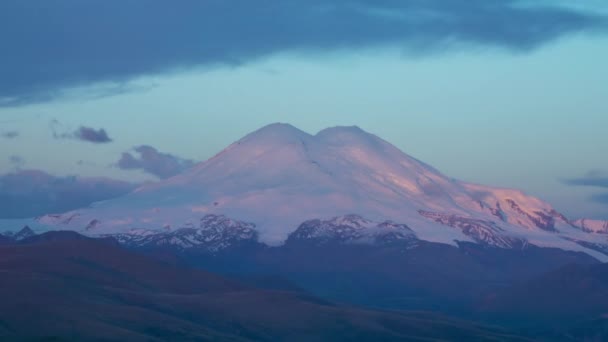 Prachtig Uitzicht Mount Elbrus Bij Zonsopgang Noord Kaukasus Bergen Rusland — Stockvideo