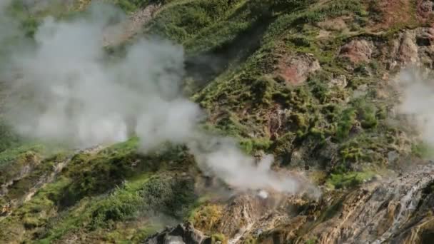 Fontes Termais Fumarolas Famoso Vale Geysers Península Kamchatka Rússia — Vídeo de Stock
