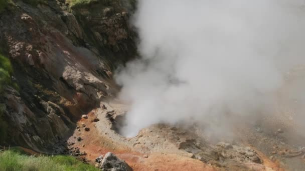 Erupting Geyser Bolshoy Big Valley Geysers Kamchatka Peninsula Russia — Stock Video