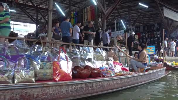 Bangkok Thailand Circa Jan 2017 Damnoen Saduak Drijvende Markt Lokalen — Stockvideo