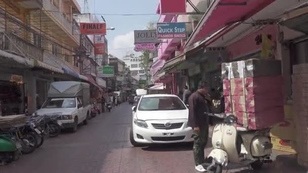 Bangkok Thailand Circa Feb 2016 Auto Taxi Tuk Tuk Straten — Stockvideo