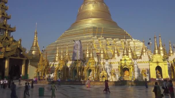 Yangon Myanmar Gennaio 2016 Shwedagon Paya Pagoda Famoso Luogo Sacro — Video Stock