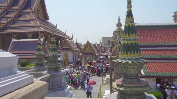 Bangkok Tailândia Fevereiro 2016 Turistas Perto Wat Phra Kaew Templo — Vídeo de Stock