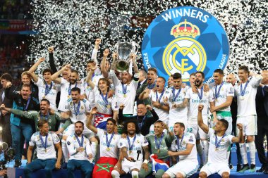 Kiev, Ukrayna - 26 Mayıs 2018: Uefa Şampiyonlar Ligi 2018 onların kazandıktan sonra Kiev, Ukrayna Milli Güvenlik Olimpiyskiy Stadyumu'nda Liverpool son maçında Real Madrid oyuncuları kutlamak